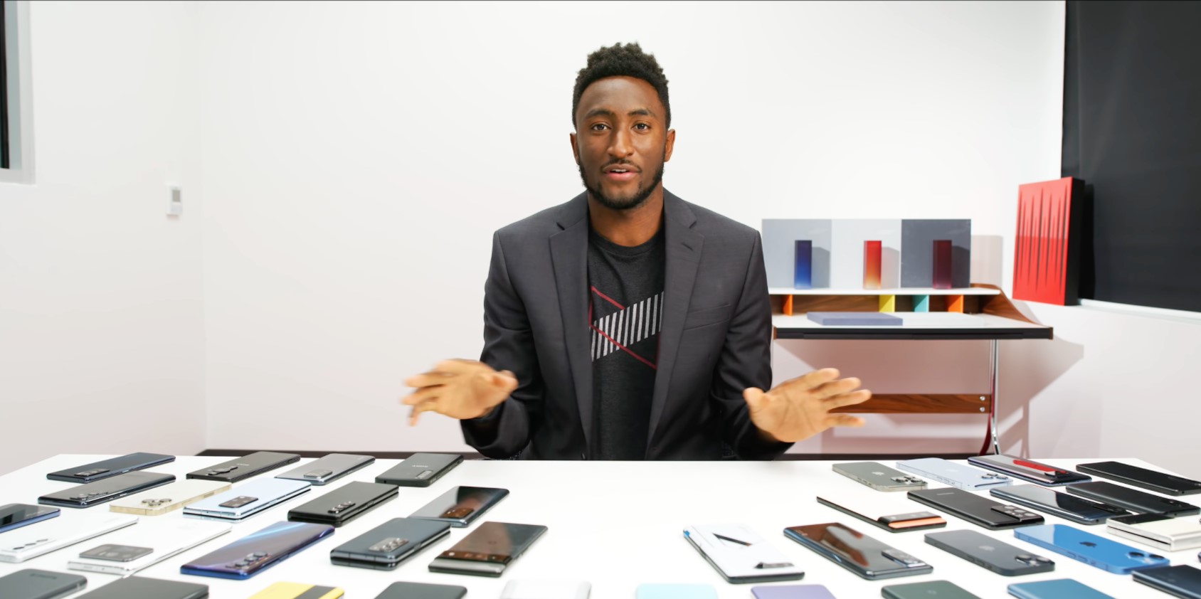 إليكم إختيارات MKBHD لأفضل هواتف العام